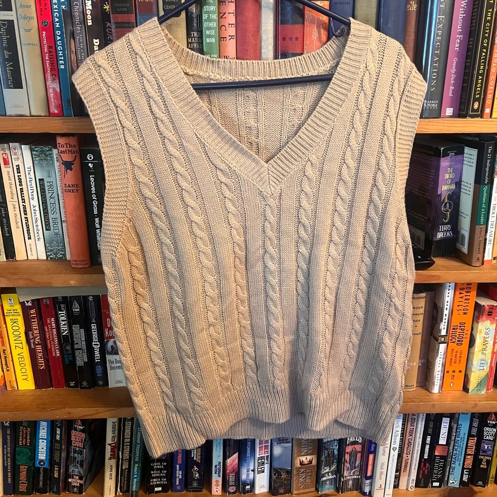 Cable Knit V-Neck Sweater Vest - Cream